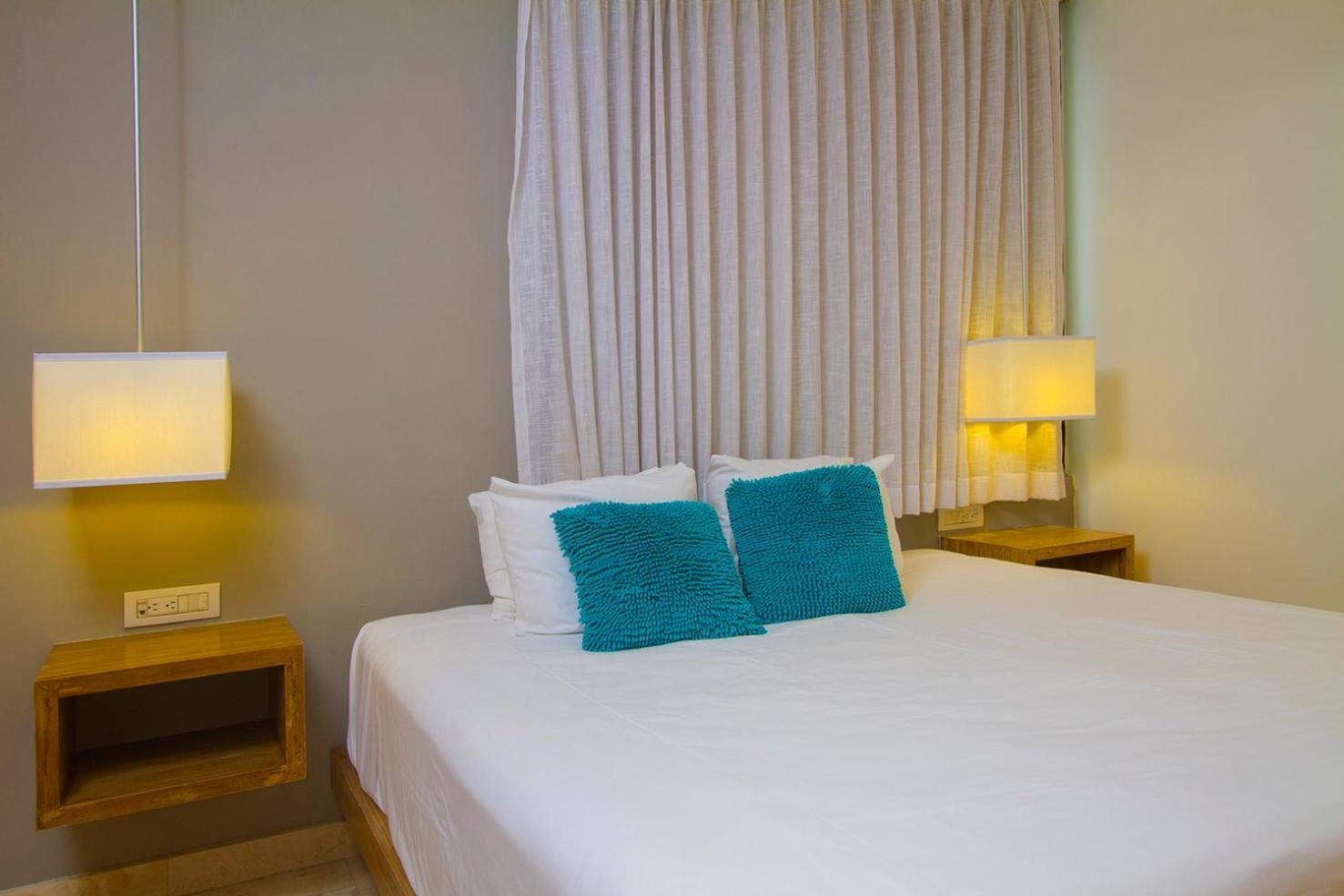 Big & Comfortable Anah 405 For 10 Pax