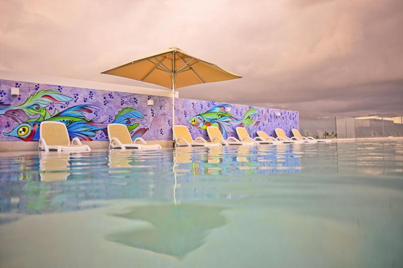 Big & Comfortable Anah 405 For 10 Pax